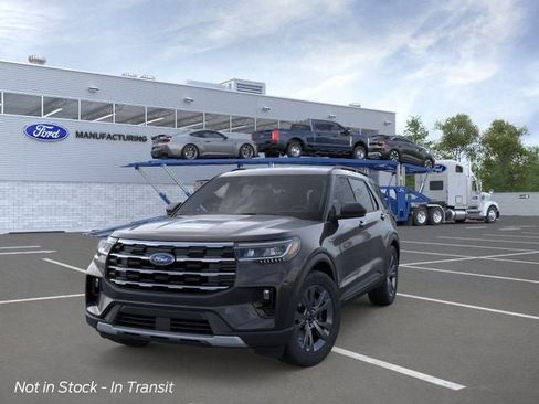 New 2026 Ford Explorer Active AWD/4WD image 2