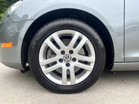 Used 2010 Volkswagen Jetta TDI FWD image 19