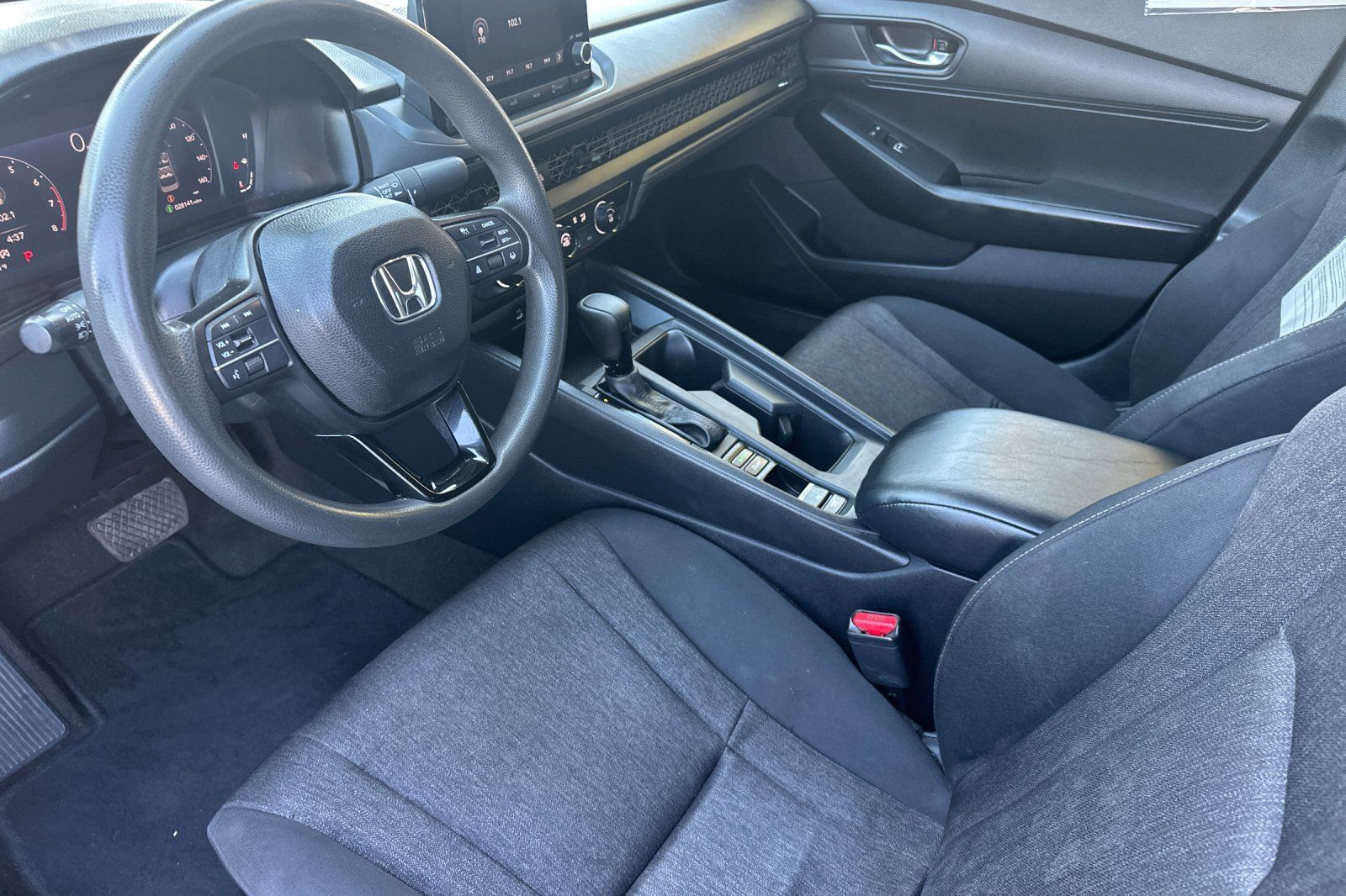 Used 2023 Honda Accord LX image 10