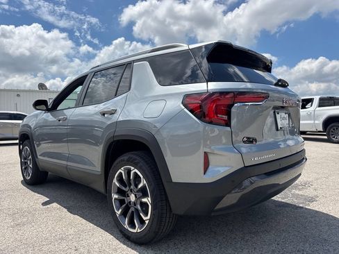 New 2027 GMC Terrain Elevation w/ Elevation Premium Package FWD image 6