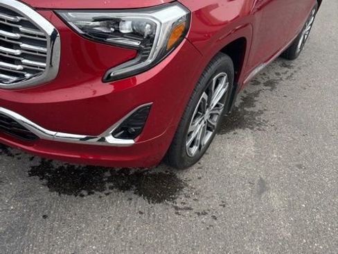 Used 2019 GMC Terrain Denali w/ Comfort Package image 10