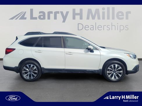 Used 2017 Subaru Outback 2.5i Limited image 6