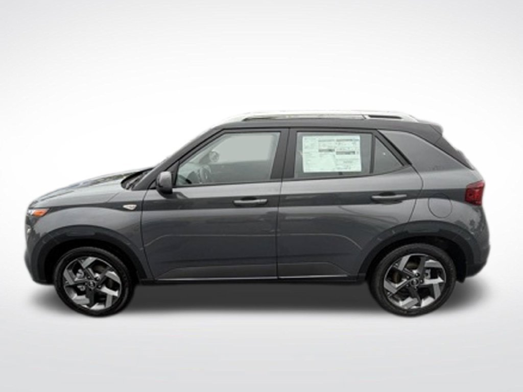 New 2026 Hyundai Venue SEL FWD image 6