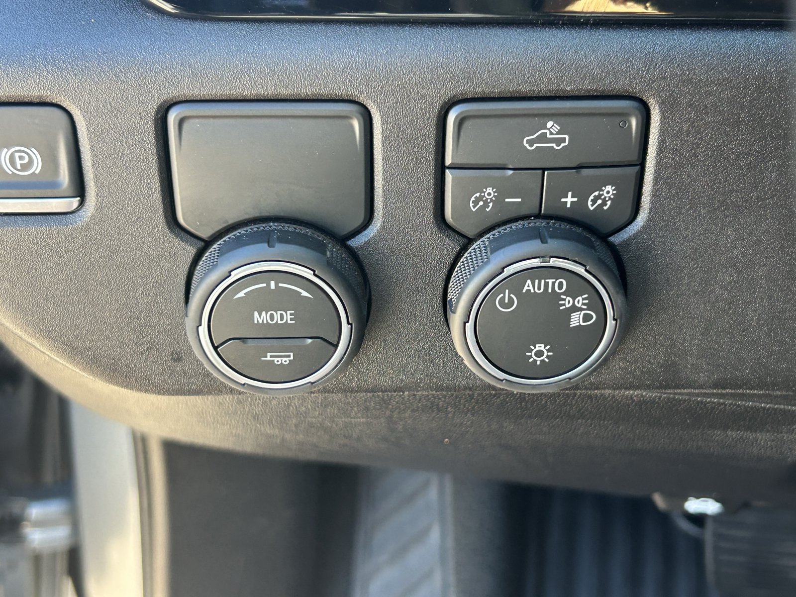 Certified 2026 Chevrolet Silverado 1500 LT RWD image 18