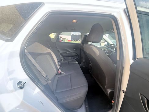 Used 2025 Hyundai Kona SEL FWD image 8