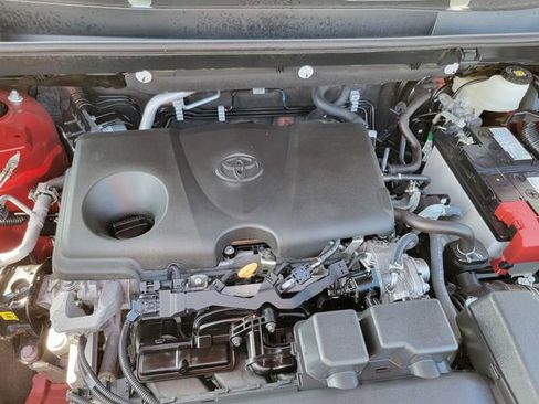 Used 2022 Toyota RAV4 XLE image 38