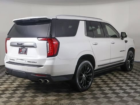 Used 2021 GMC Yukon Denali w/ Denali Premium Package image 19