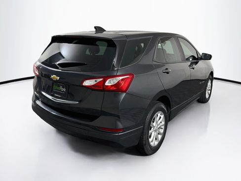 Used 2020 Chevrolet Equinox LS FWD image 9