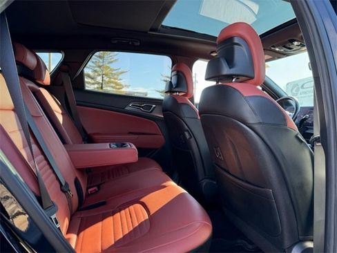 Used 2023 Kia Sportage SX image 10