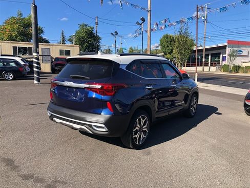 Used 2022 Kia Seltos SX AWD/4WD image 4