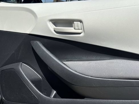 Used 2024 Toyota Corolla LE FWD image 27