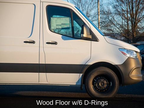 Used 2025 Mercedes-Benz Sprinter 2500 image 10