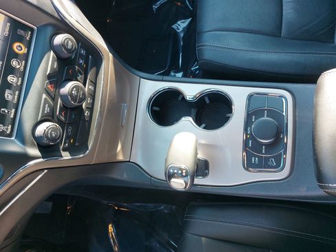 Used 2015 Jeep Grand Cherokee Limited image 27