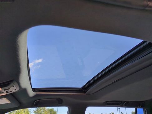 Used 2023 Lexus GX 460 Premium image 19