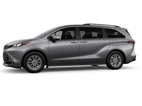 New 2026 Toyota Sienna XLE FWD image 3
