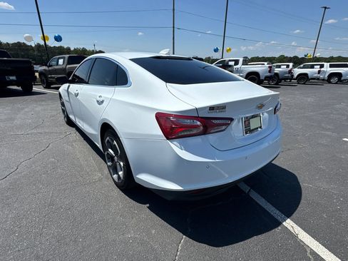 Used 2022 Chevrolet Malibu LT image 8