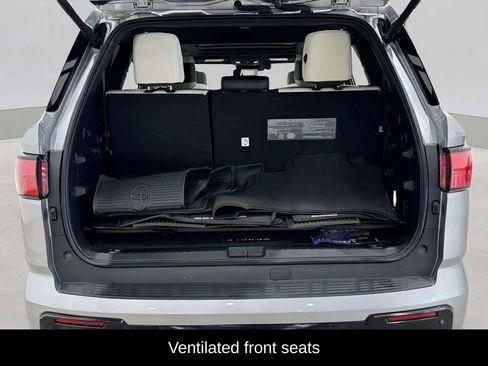 Used 2024 Toyota Sequoia Capstone image 14