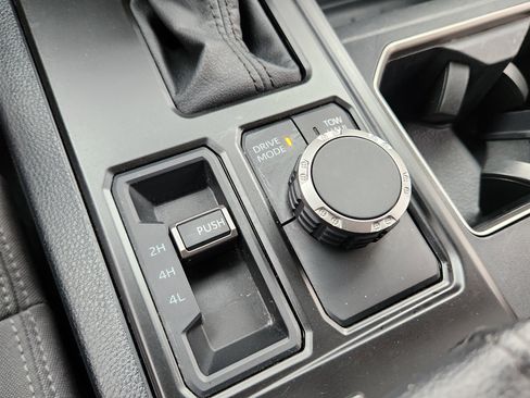 Used 2024 Toyota Tundra SR5 w/ SR5 Convenience Package image 18