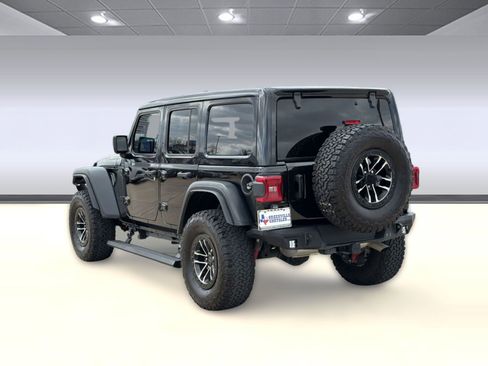 Used 2024 Jeep Wrangler Willys image 3