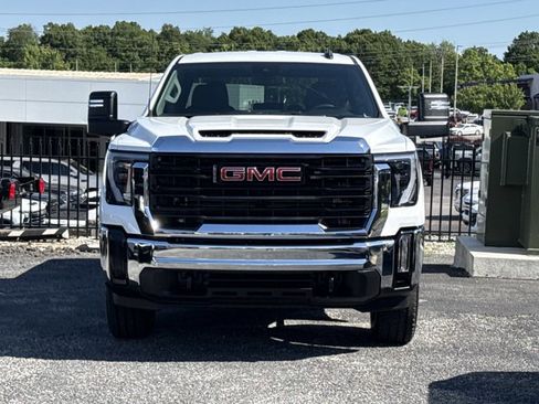 New 2026 GMC Sierra 2500 Pro AWD/4WD image 2