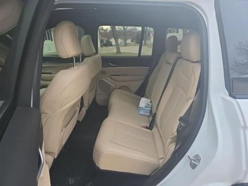 Used 2022 Jeep Grand Cherokee Limited 4xe image 5