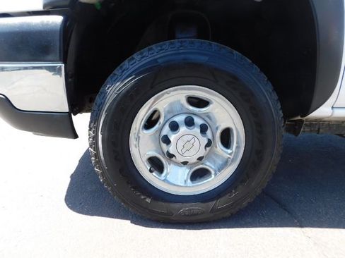 Used 2006 Chevrolet Silverado 2500 W/T image 9