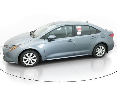 New 2026 Toyota Corolla LE image 2