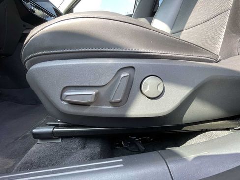 Used 2023 Kia Niro FWD image 14