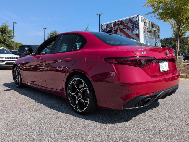 Used 2023 Alfa Romeo Giulia Veloce RWD image 6