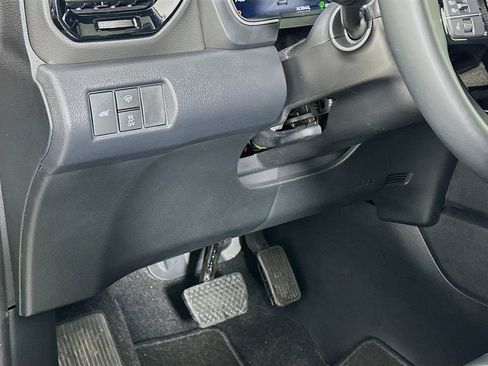 Certified 2025 Honda Pilot Black Edition image 10