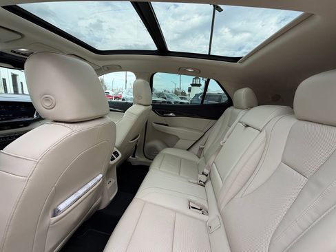 Used 2021 Buick Envision Essence image 5