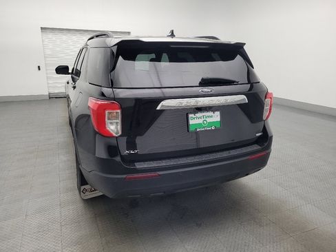 Used 2020 Ford Explorer XLT image 6