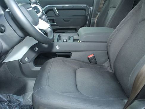 Used 2023 Land Rover Defender 110 image 20