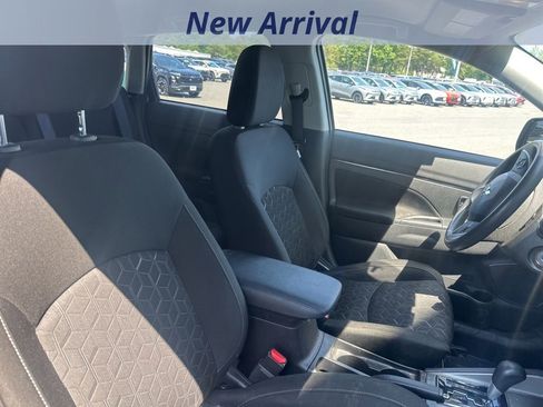 Used 2023 Mitsubishi Outlander Sport ES AWD/4WD image 4