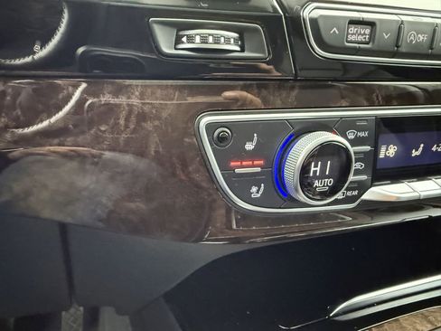Used 2018 Audi Q7 3.0T Prestige w/ Prestige Package image 47