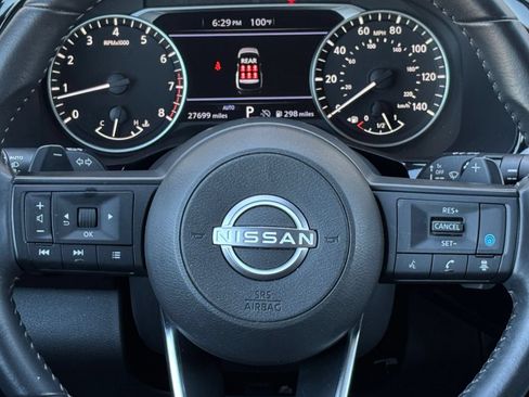 Used 2025 Nissan Pathfinder SV AWD/4WD image 29