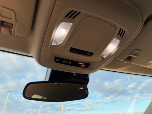 Used 2023 Buick Envision Preferred image 15