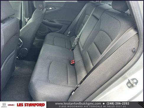 Used 2017 Chevrolet Malibu LT FWD image 13