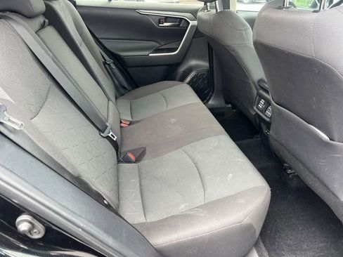 Used 2024 Toyota RAV4 XLE FWD image 15
