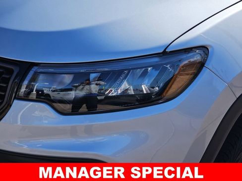 New 2026 Jeep Compass Latitude image 30