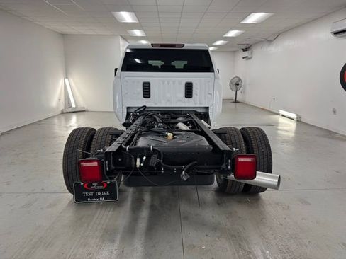New 2026 Chevrolet Silverado 3500 LT w/ Convenience Package image 6