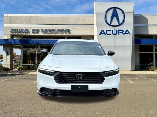 Used 2025 Honda Accord Sport image 2