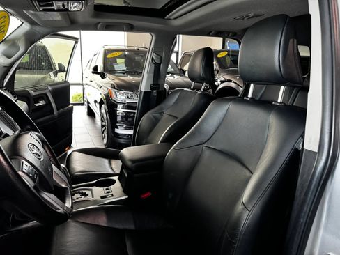 Used 2012 Toyota 4Runner Limited AWD/4WD image 10