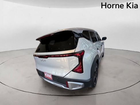 New 2027 Kia Seltos S FWD image 4