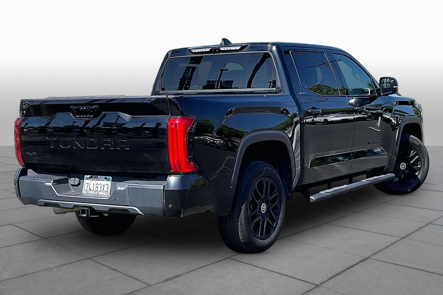 Used 2024 Toyota Tundra Limited AWD/4WD image 12