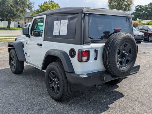 Used 2025 Jeep Wrangler Sport AWD/4WD image 7