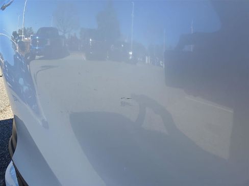 Used 2025 Toyota Sienna XLE w/ XLE Plus Package image 9