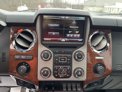 Used 2015 Ford F350 King Ranch w/ King Ranch Package image 30