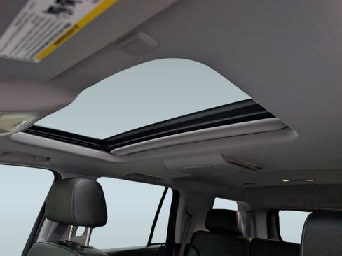 Used 2015 GMC Yukon SLT w/ Open Road Package image 15