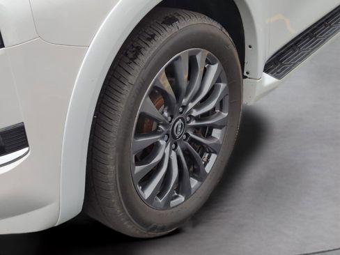 Used 2021 Nissan Armada Platinum w/ Captain's Chairs Package image 11